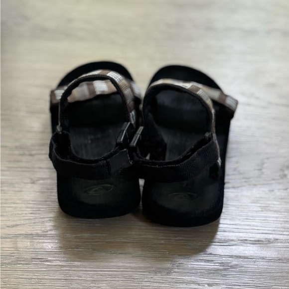 REEF women’s black Velcro strap outdoor walking hiking soft sole shoes sandals 7 - Picture 6 of 8